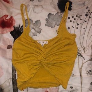 yellow crop top!